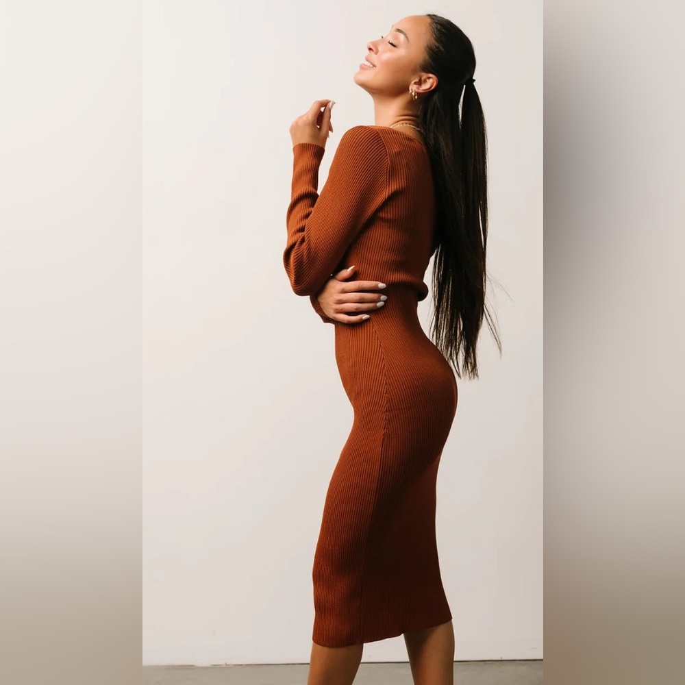 Baltic Born Ribbed Midi Dress - Chestnut